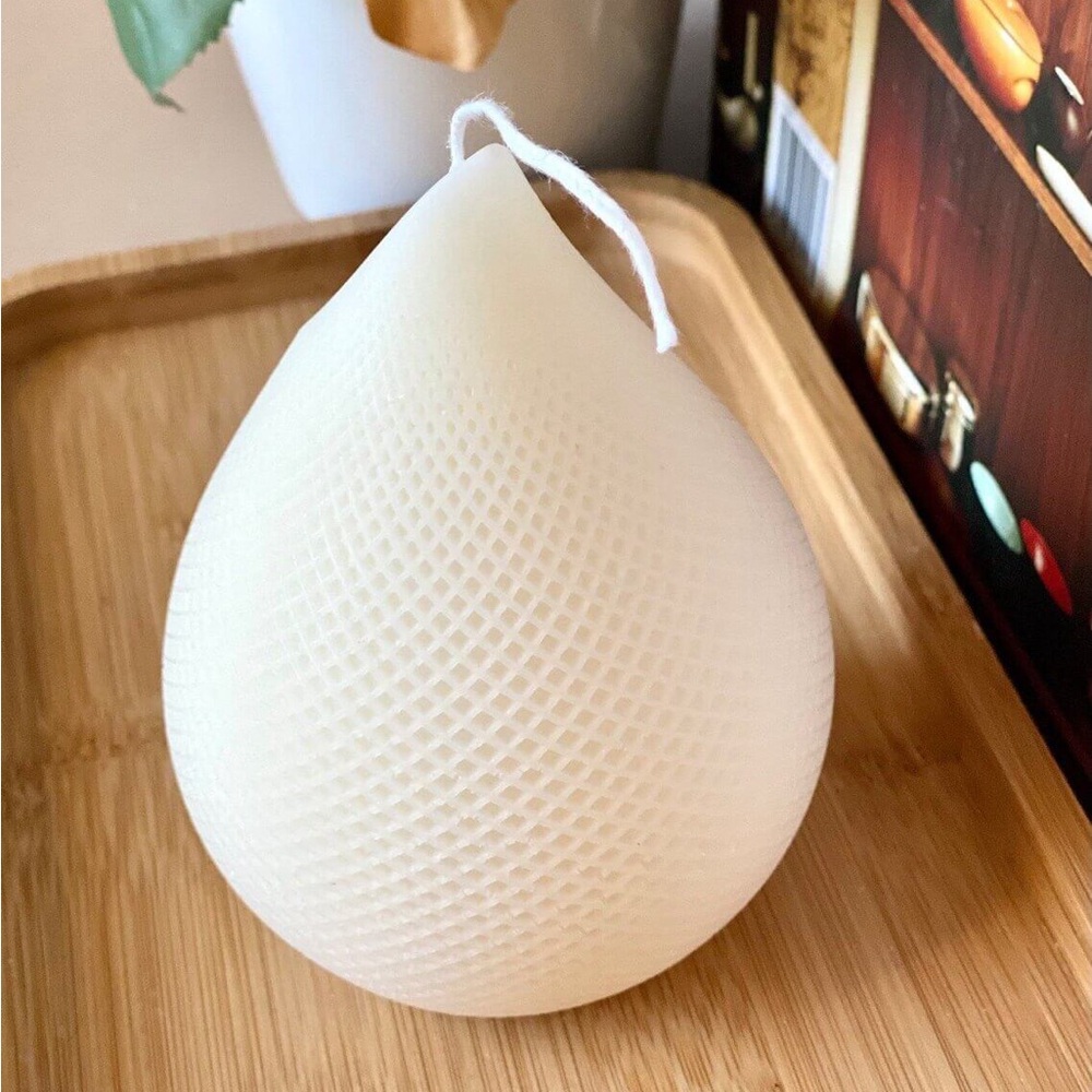 Elegant Teardrop Handmade Candle